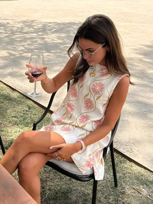 Valentina Moreau - Vestido corto sin mangas con estampado romántico